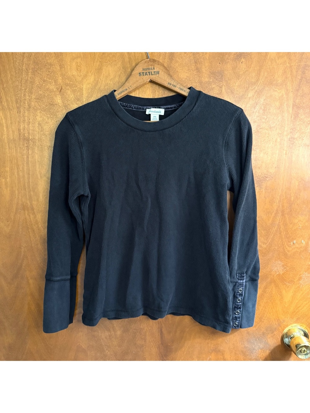 Sundance Black Ribbed Long Sleeve Henley Top Velvet Cuff Buttons Preppy Boho Y2K